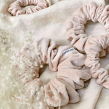 NATURAL VELVET BLUSH SCRUNCHIE - THIN