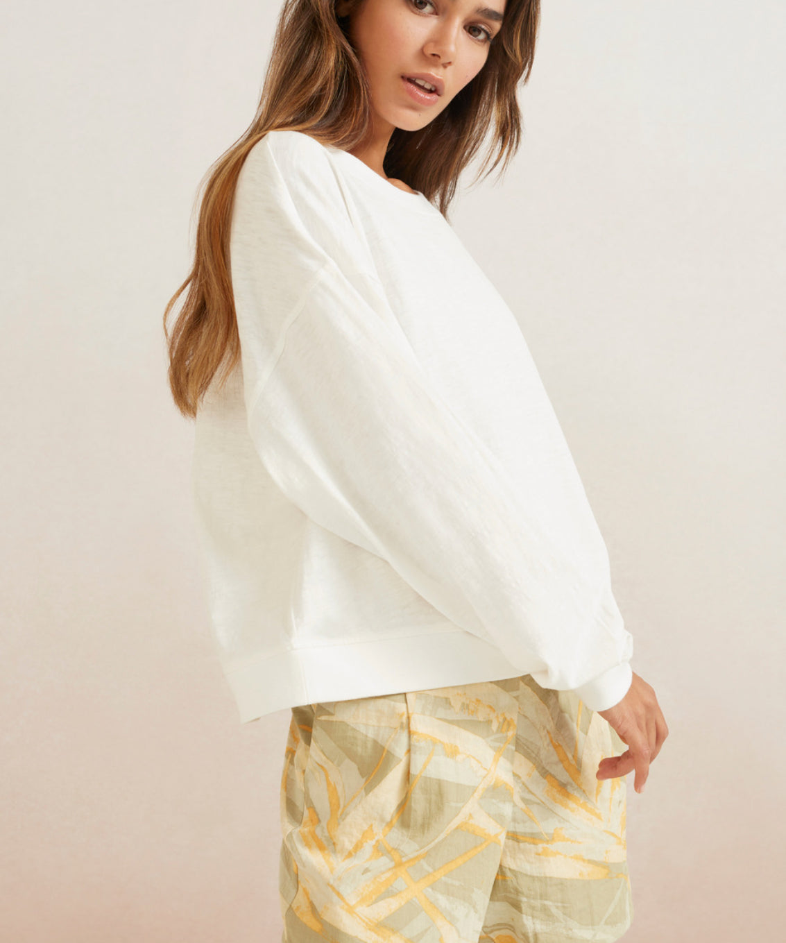 Woven high waist short