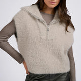 Sleeveless fluffy sweater with zip
