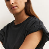 Tee w/rolled sleeve (washed blk)