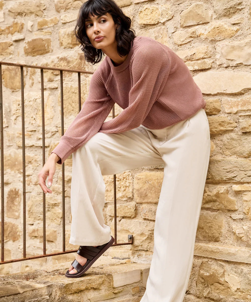 Mesh-stitch knitted sweater