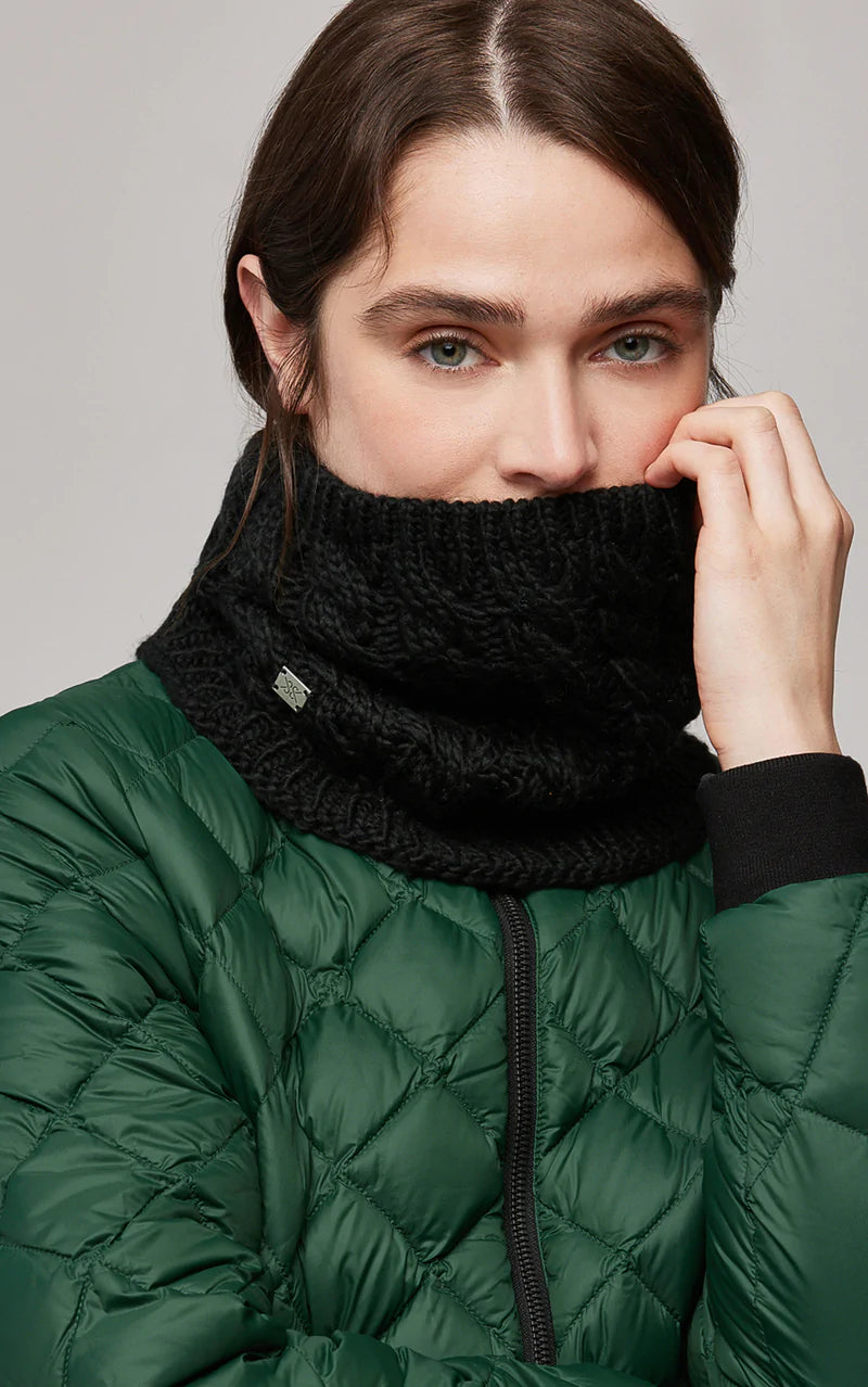 Clea Neck Warmer