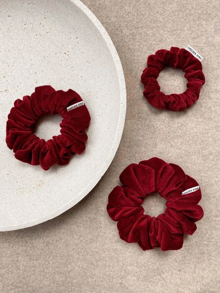 NATURAL VELVET WINE SCRUNCHIE - PETITE
