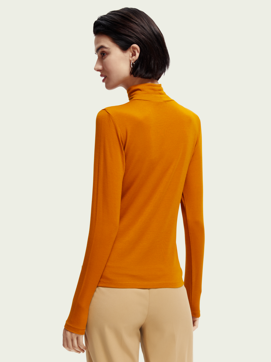 Turtle Neck Long Sleeved Top