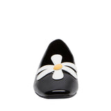 The Evie Daisy Flat
